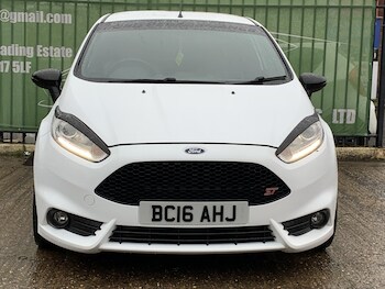 Used Ford Fiesta 2016 for sale - 78038950: Photo