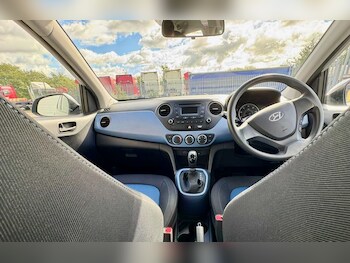 Used Hyundai i10 2015 for sale - 75981847: Photo