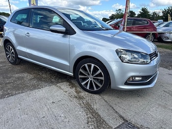 Used Volkswagen Polo 2016 for sale - 78846374: Photo