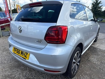Used Volkswagen Polo 2016 for sale - 78846374: Photo