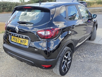 Used Renault Captur 2018 for sale - 79611866: Photo