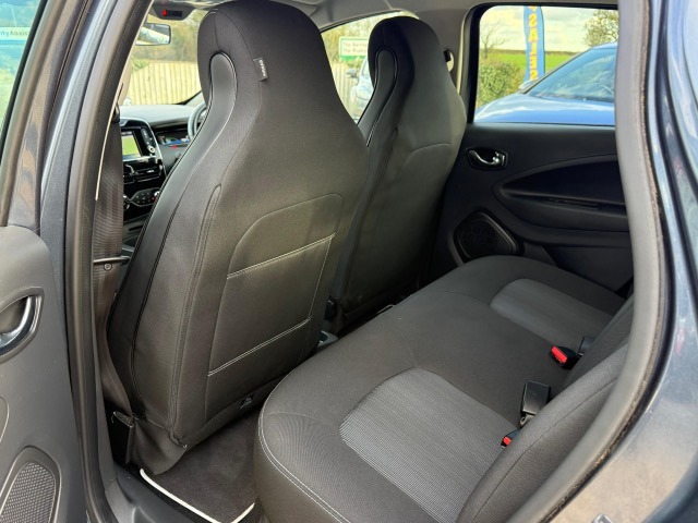 Used Renault Zoe 2018 for sale - 77707941: Photo 20