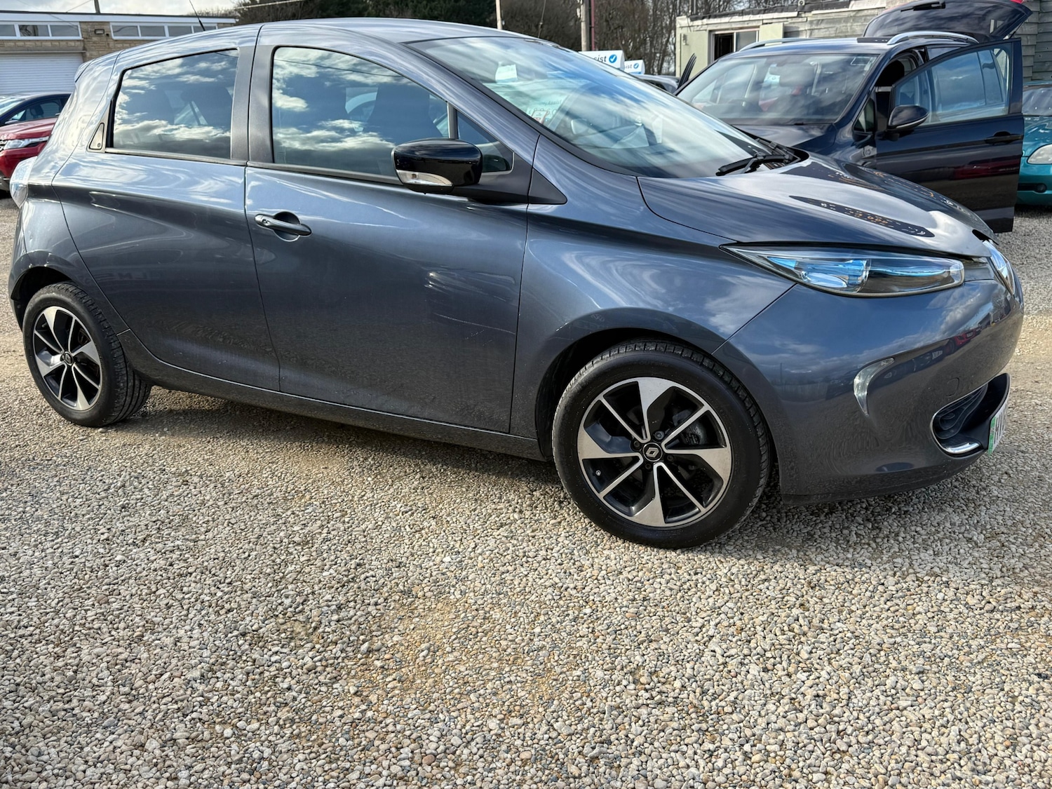 Used Renault Zoe 2018 for sale - 77707941: Photo 8