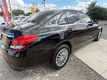 Used Mercedes-Benz C Class 2015 for sale - 79449343: Photo