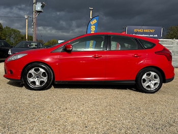 Used Ford Focus 2013 for sale - 76174586: Photo 2