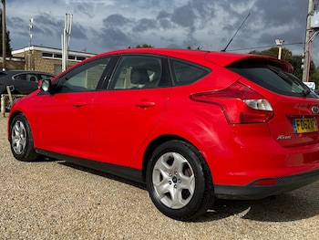 Used Ford Focus 2013 for sale - 76174586: Photo 3