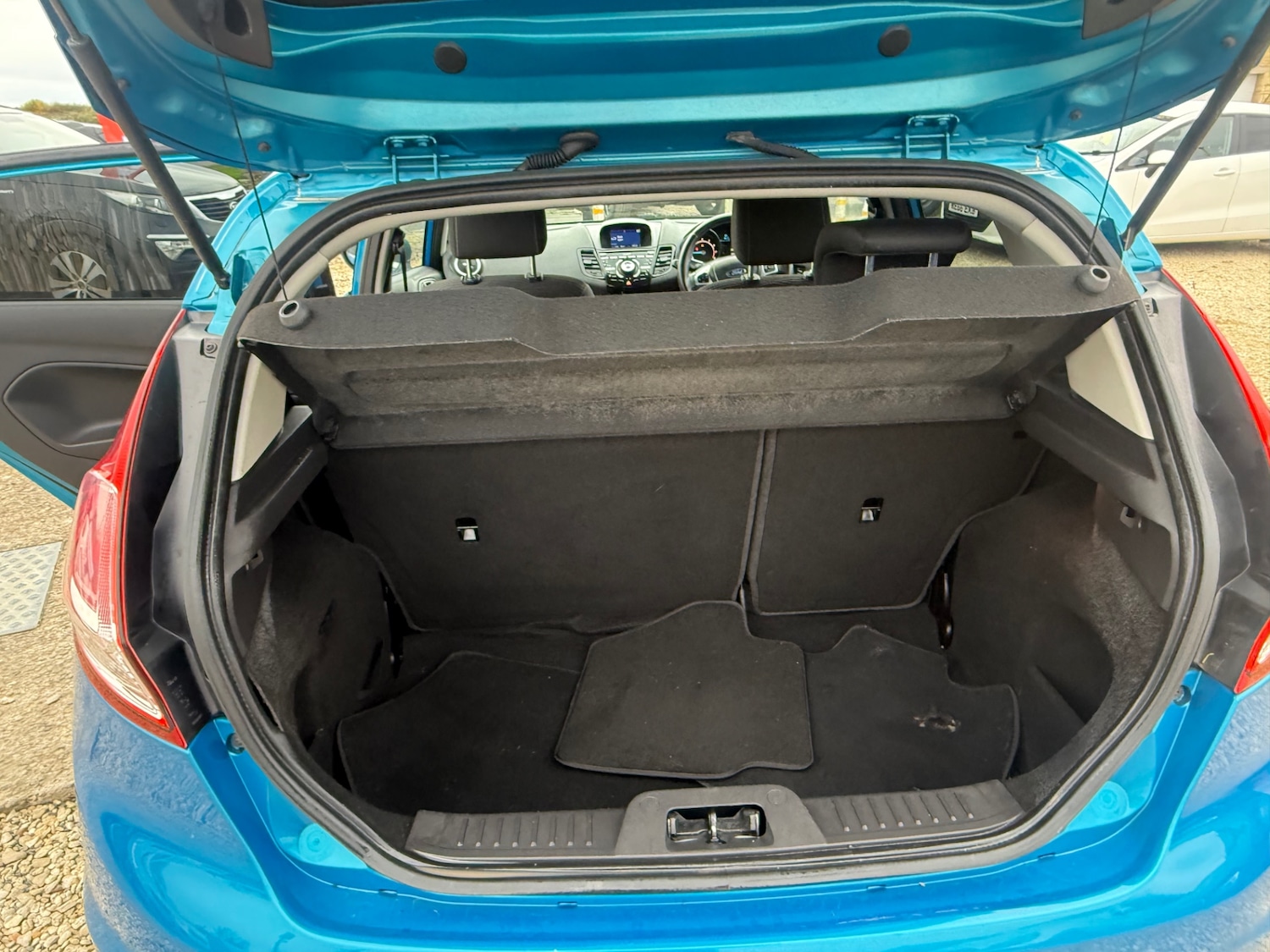 Used Ford Fiesta 2015 for sale - 76397817: Photo 12