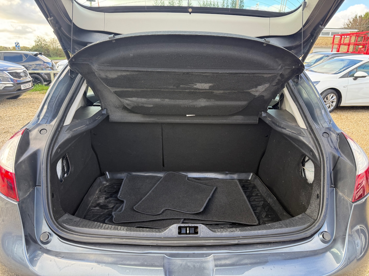 Used Renault Megane 2015 for sale - 76547457: Photo 18