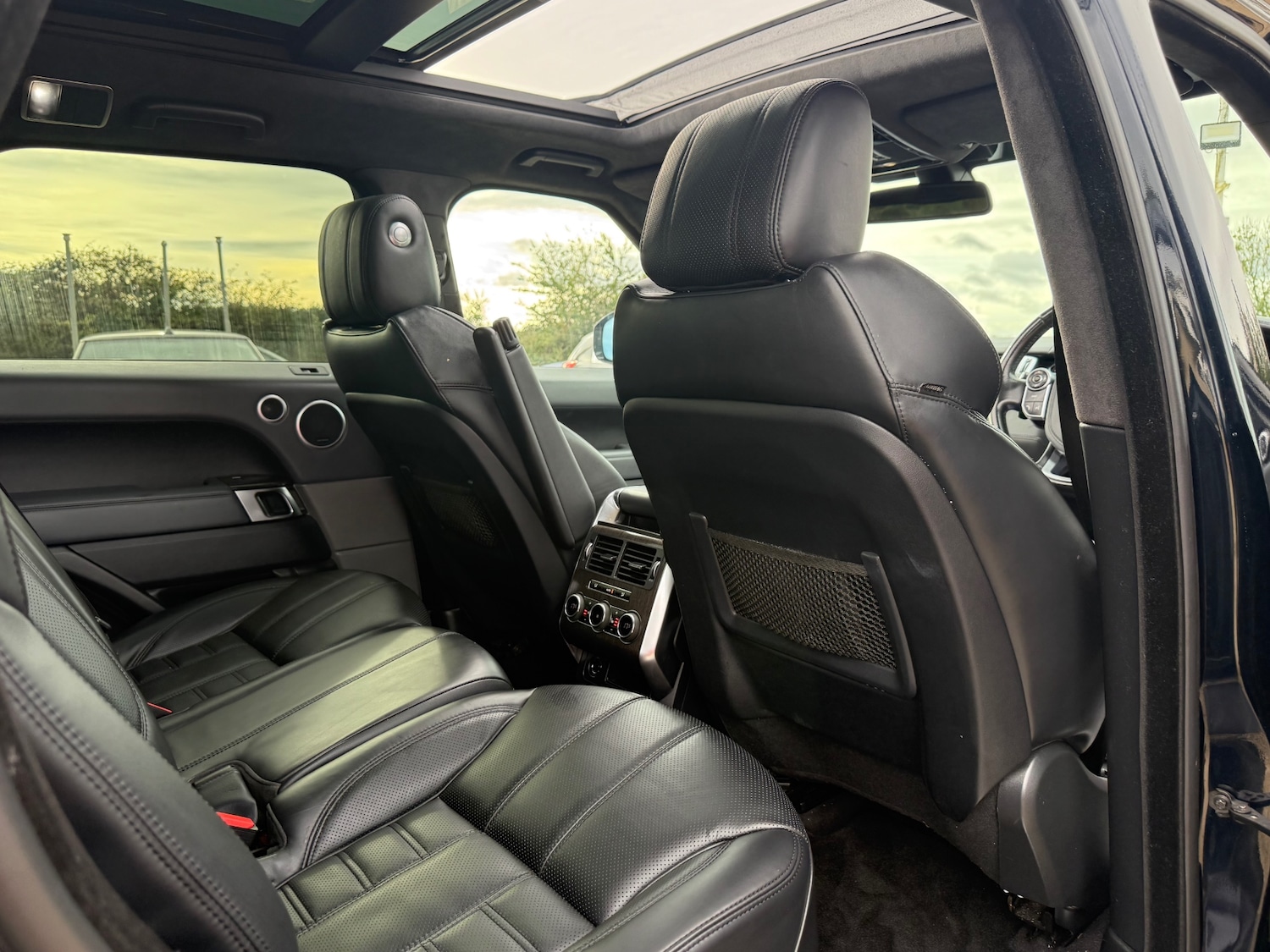 Used Land Rover Range Rover Sport 2014 for sale - 76418679: Photo 17