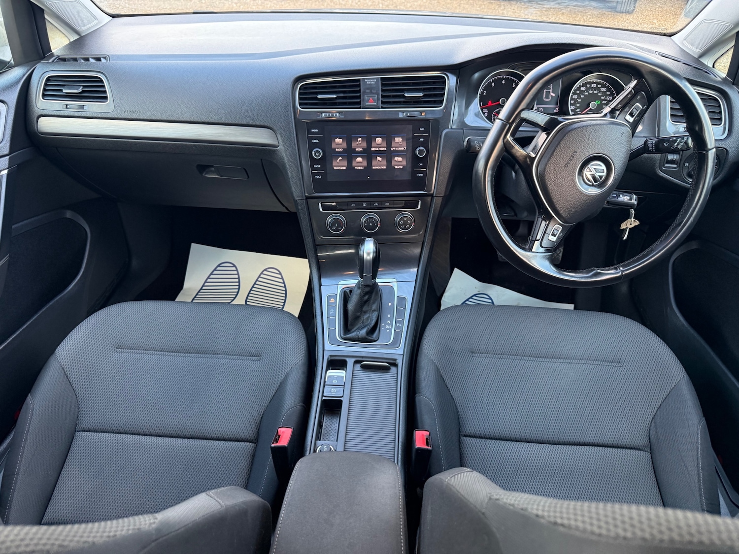 Used Volkswagen Golf 2017 for sale - 77228530: Photo 10