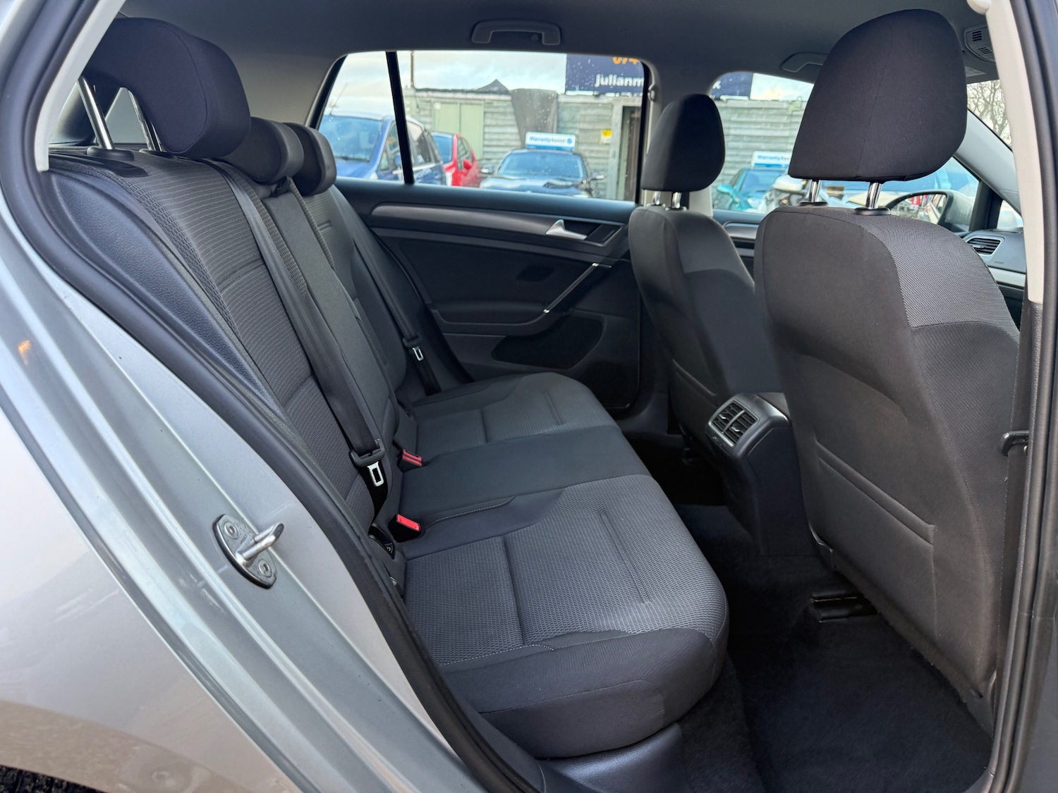 Used Volkswagen Golf 2017 for sale - 77228530: Photo 11