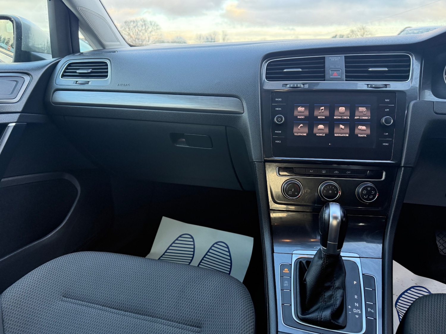 Used Volkswagen Golf 2017 for sale - 77228530: Photo 15