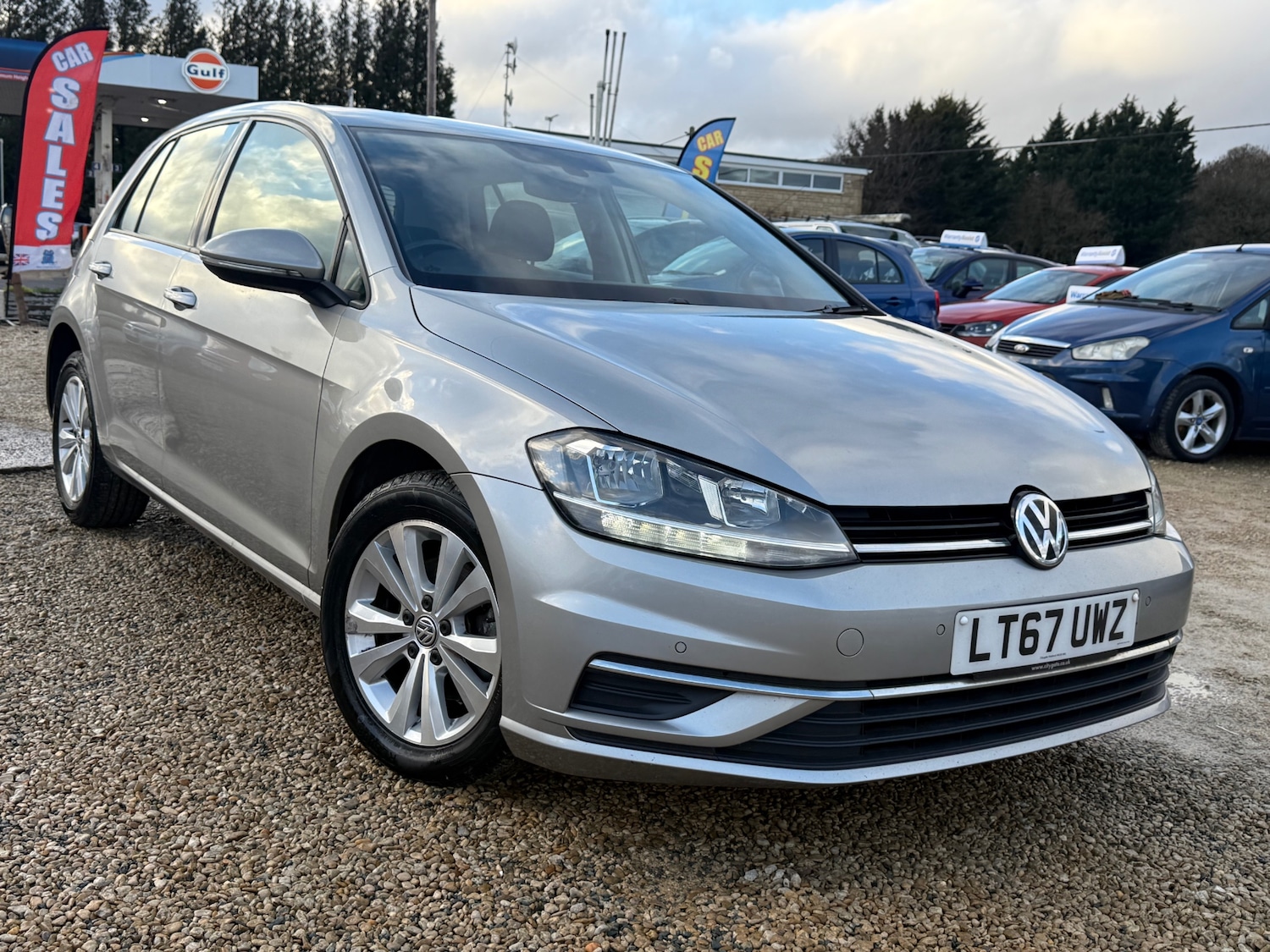 Used Volkswagen Golf 2017 for sale - 77228530: Photo 2