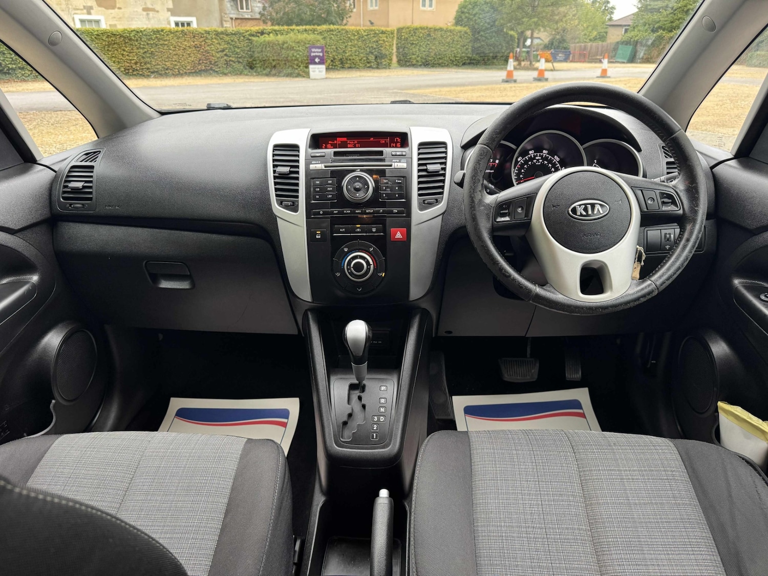 Used Kia Venga 2011 for sale - 76470884: Photo 11