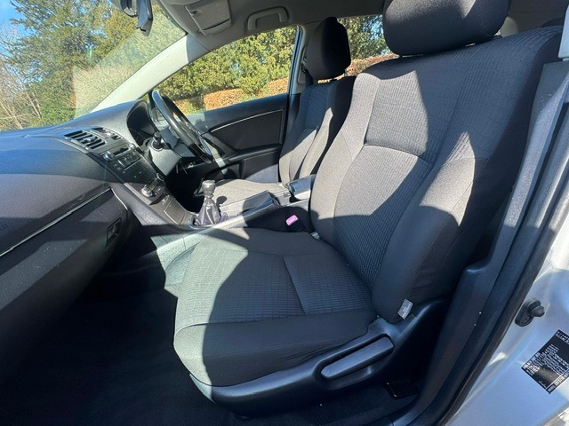 Used Toyota Avensis 2009 for sale - 77897134: Photo 12