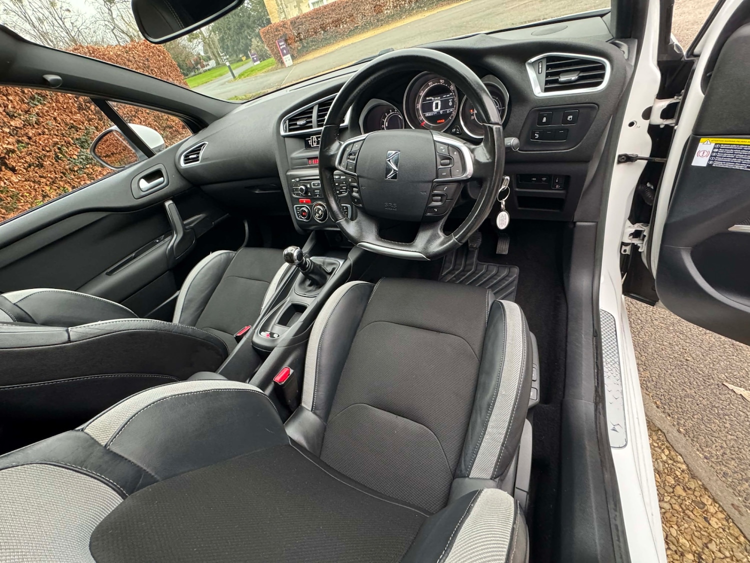 Used Citroen DS4 2014 for sale - 77251365: Photo 9