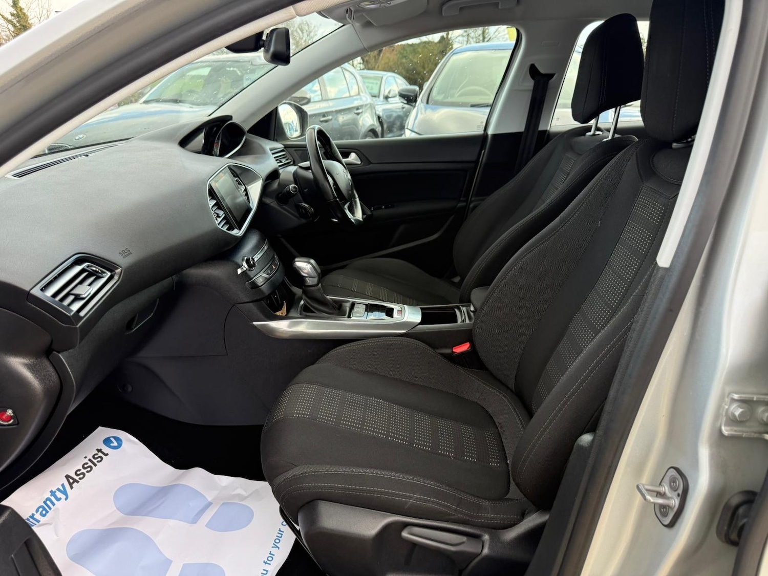 Used Peugeot 308 2015 for sale - 77707964: Photo 11