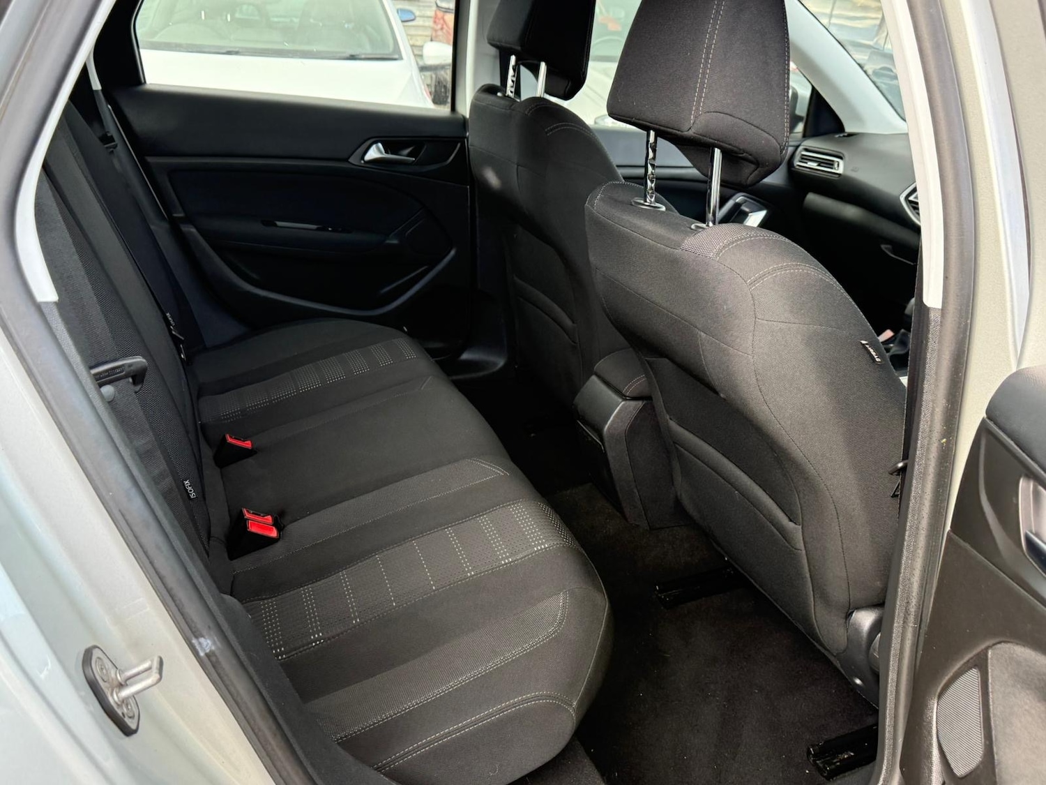 Used Peugeot 308 2015 for sale - 77707964: Photo 17