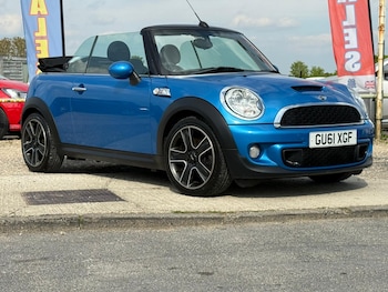 Used MINI Convertible 2011 for sale - 78523835: Photo