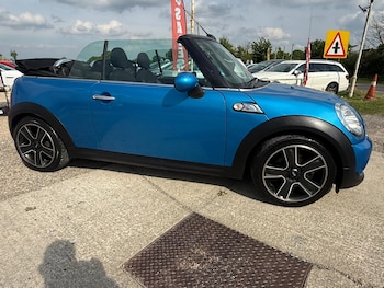 Used MINI Convertible 2011 for sale - 78523835: Photo