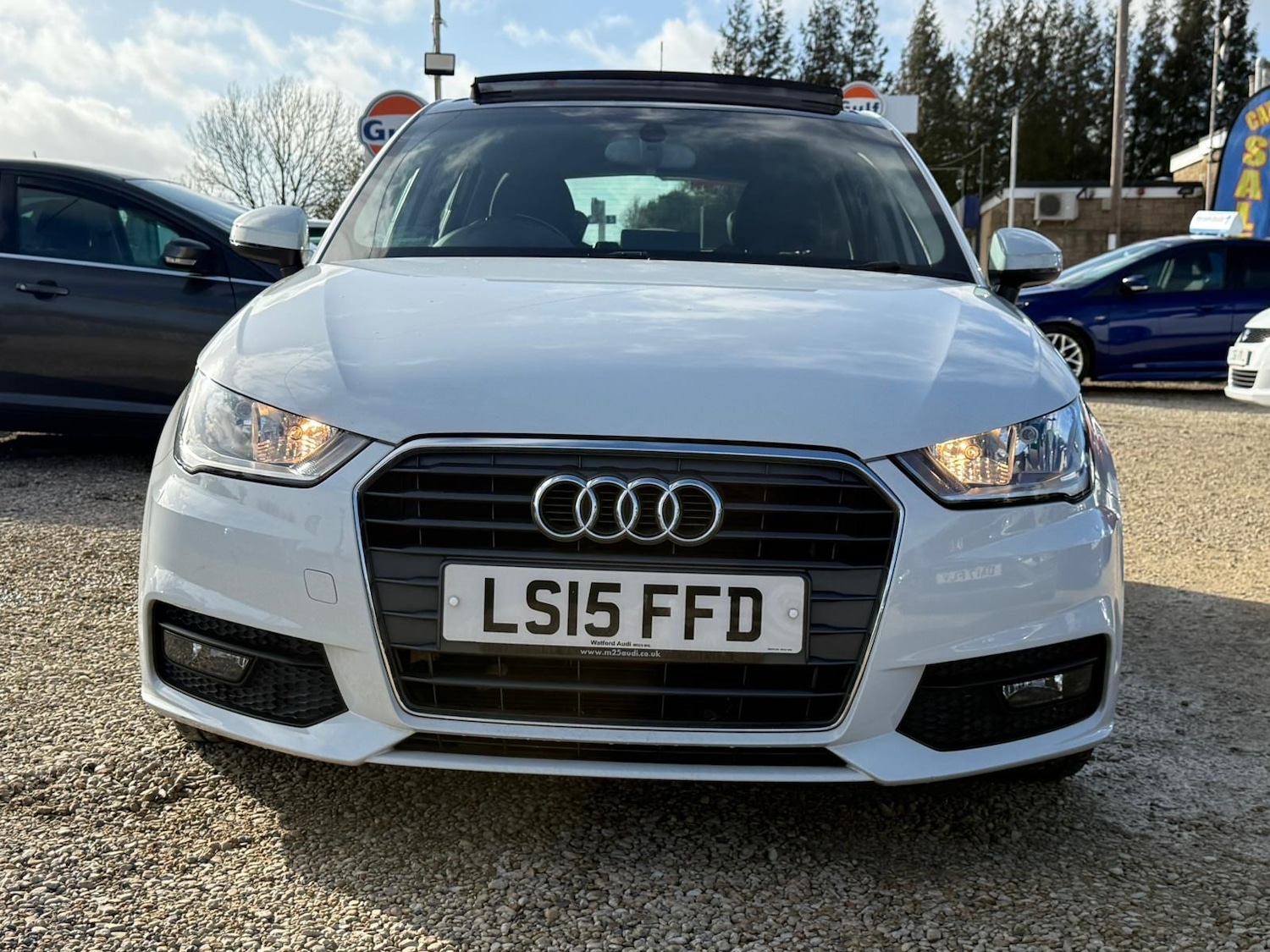 Used Audi A1 2015 for sale - 77636259: Photo 2