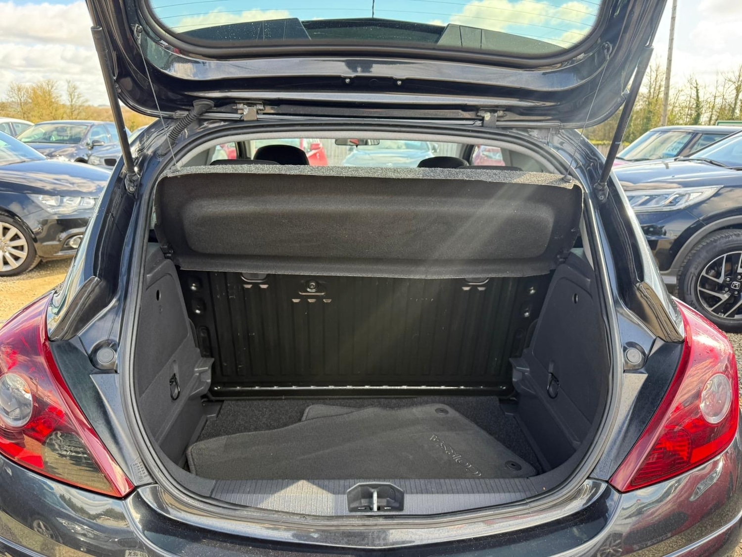 Used Vauxhall Corsa 2013 for sale - 78014656: Photo 11