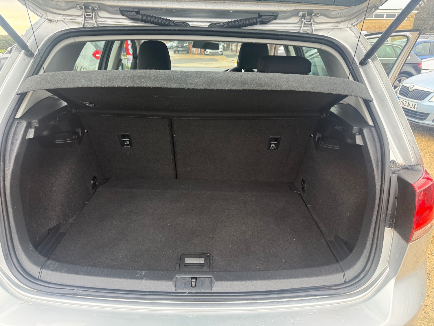 Used Volkswagen Golf 2013 for sale - 76837384: Photo 14