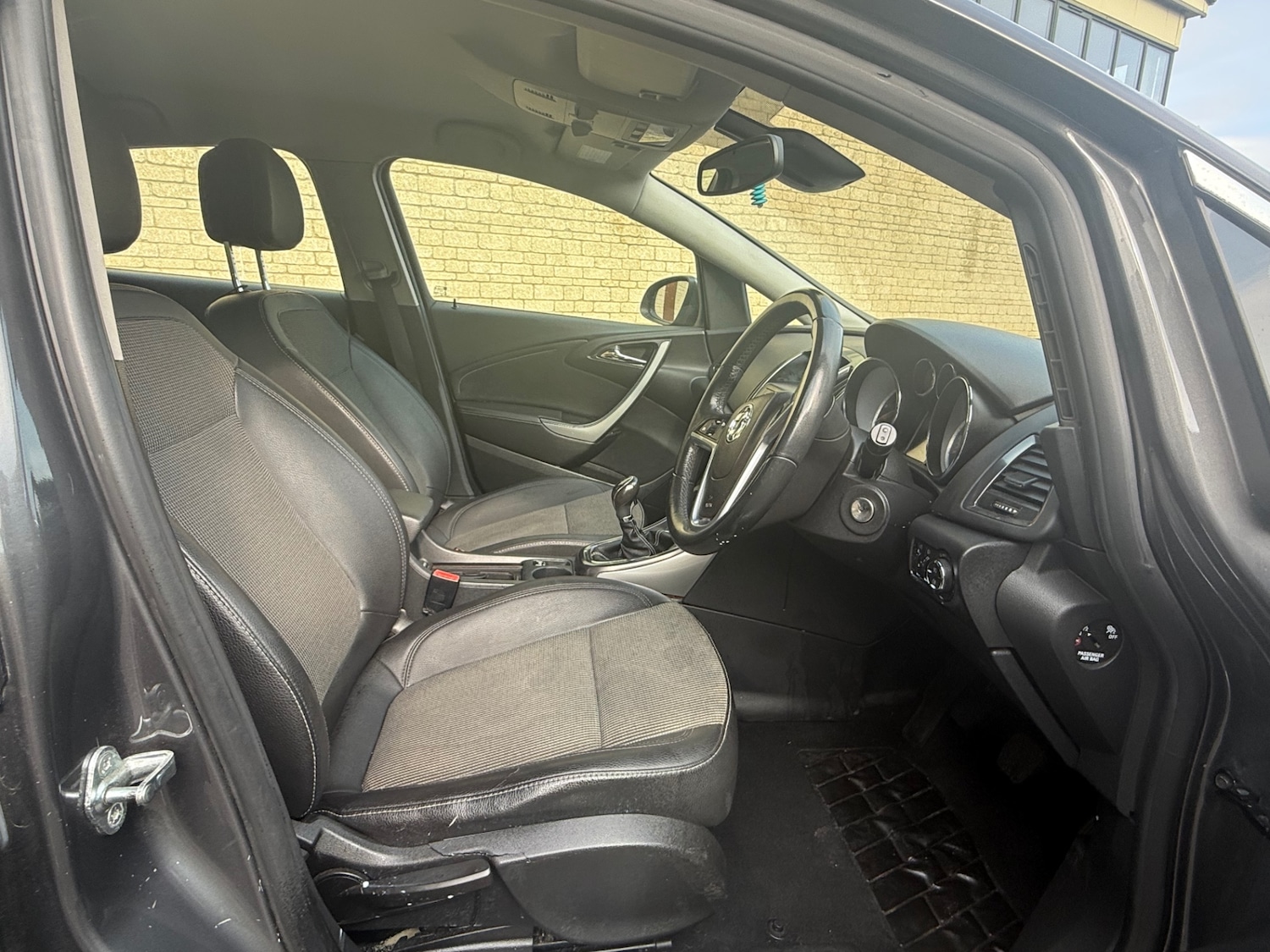 Used Vauxhall Astra 2012 for sale - 76121220: Photo 15