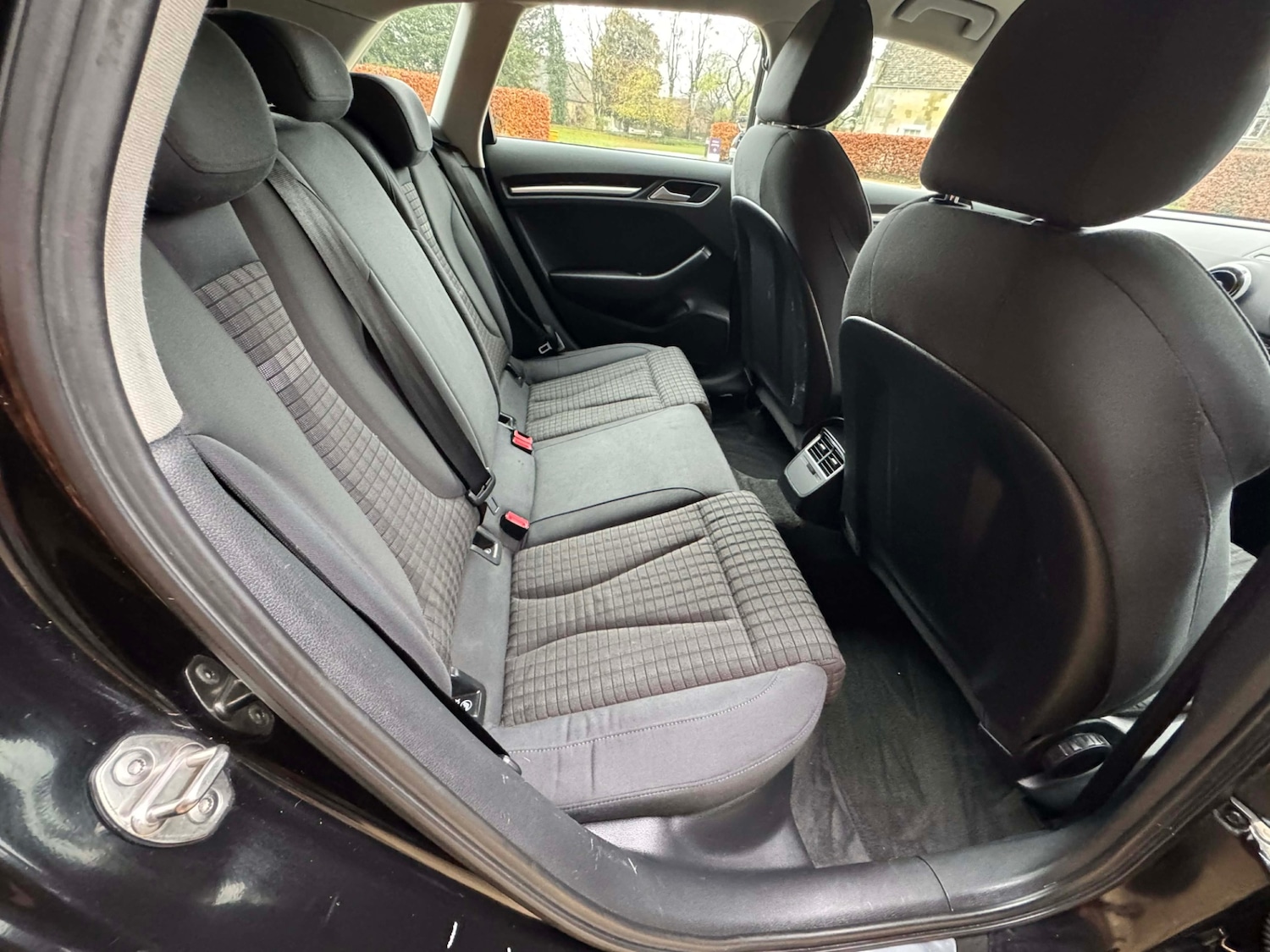 Used Volkswagen Golf 2010 for sale - 76671030: Photo 11