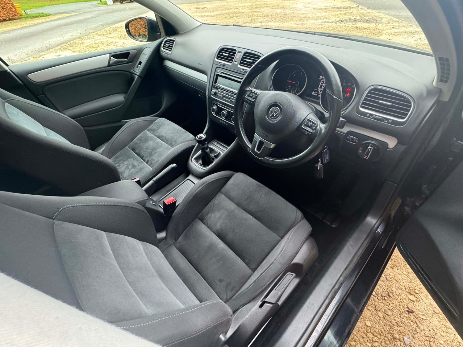 Used Volkswagen Golf 2010 for sale - 76671030: Photo 15