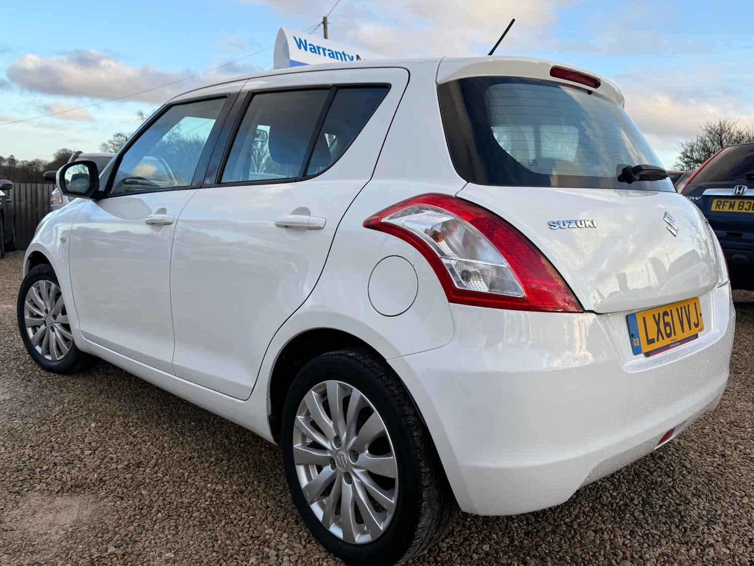 Used Suzuki Swift 2011 for sale - 77228535: Photo 4