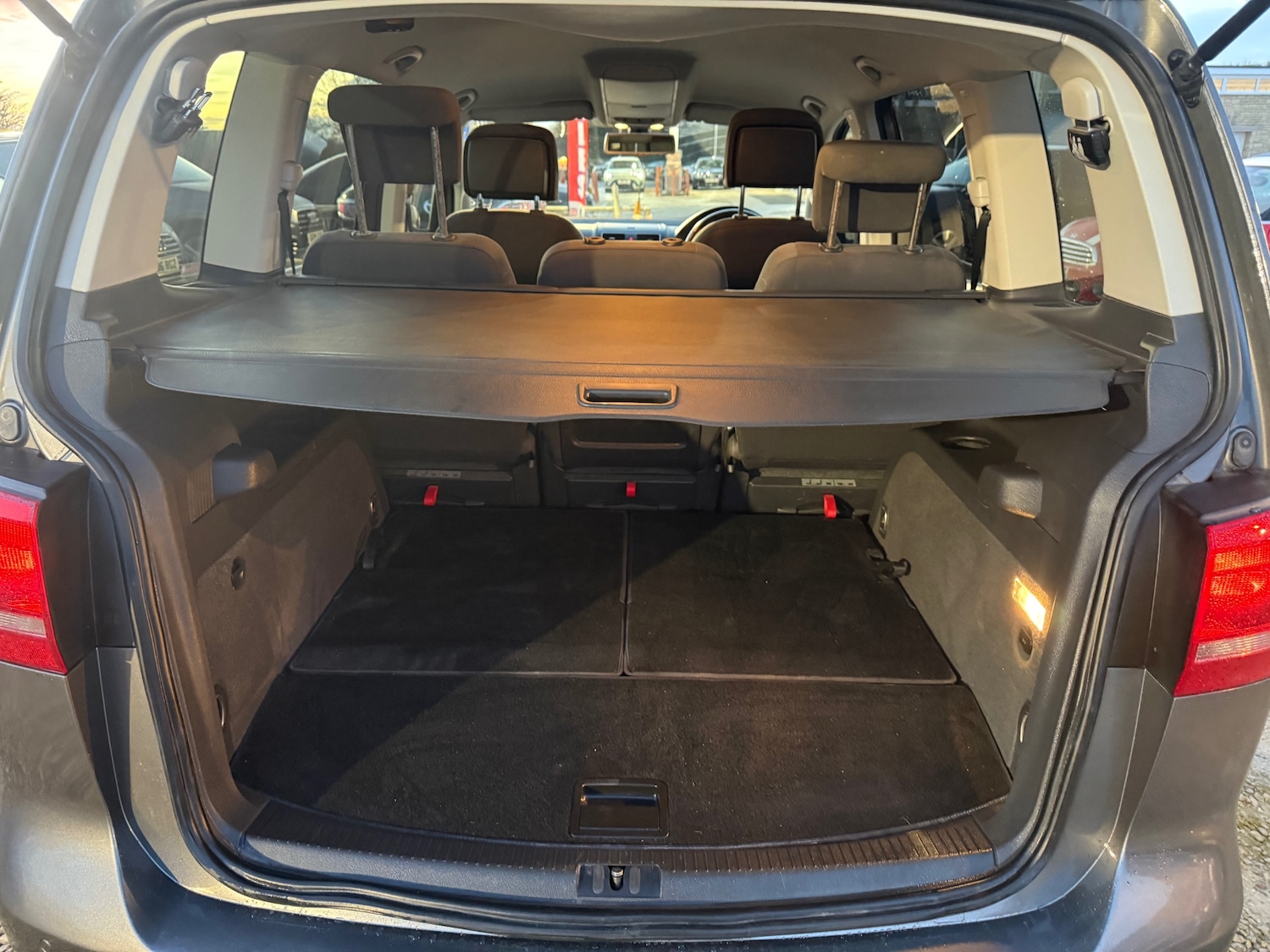 Used Volkswagen Touran 2014 for sale - 76785481: Photo 15