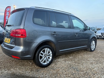 Used Volkswagen Touran 2014 for sale - 76785481: Photo