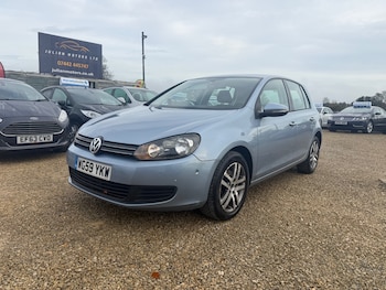 Used Volkswagen Golf 2010 for sale - 76547443: Photo