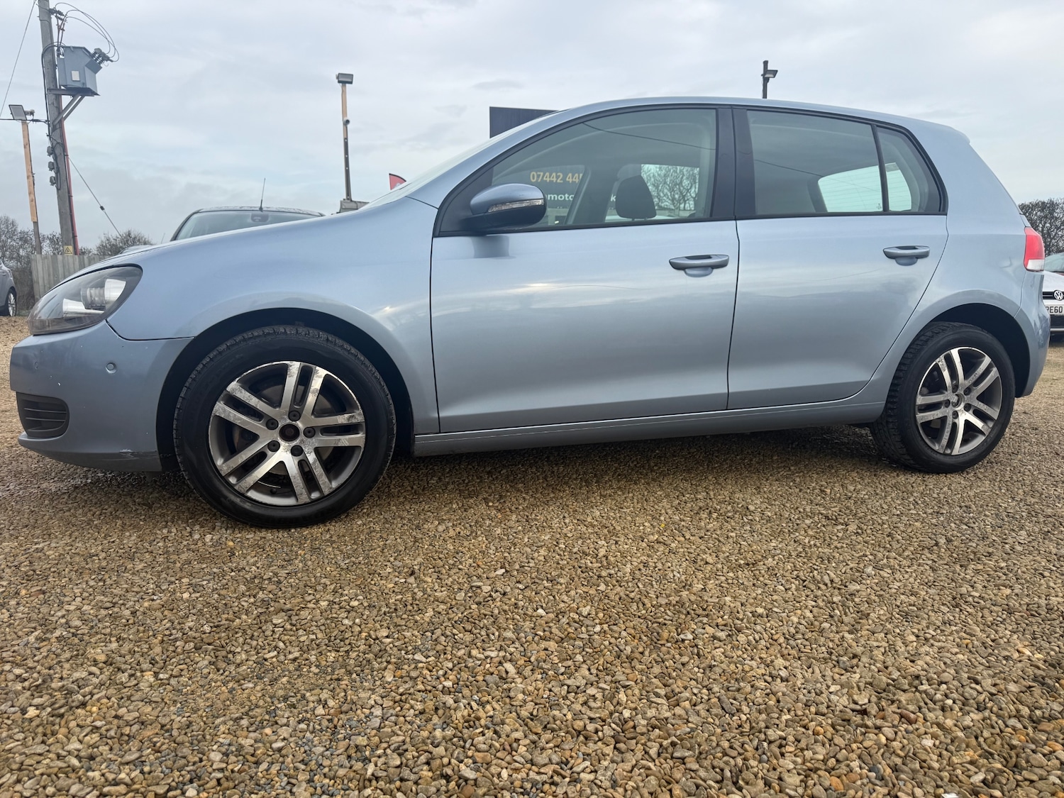 Used Volkswagen Golf 2010 for sale - 76547443: Photo 2