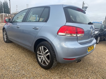 Used Volkswagen Golf 2010 for sale - 76547443: Photo