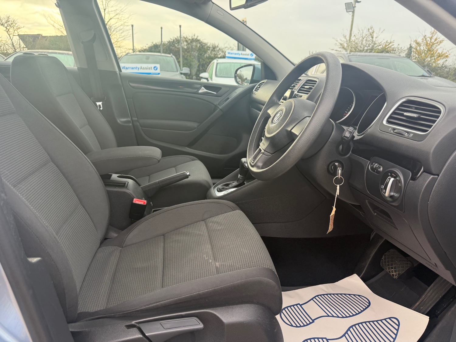 Used Volkswagen Golf 2010 for sale - 76547443: Photo 9