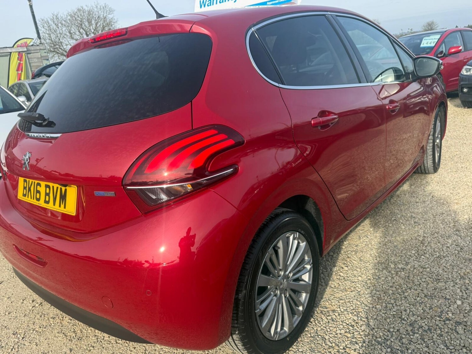 Used Peugeot 208 2016 for sale - 77965321: Photo 8