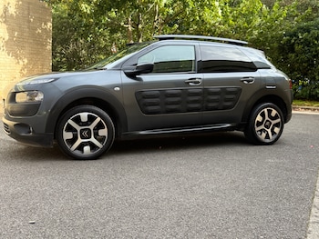 Used Citroen C4 Cactus 2015 for sale - 75946852: Photo