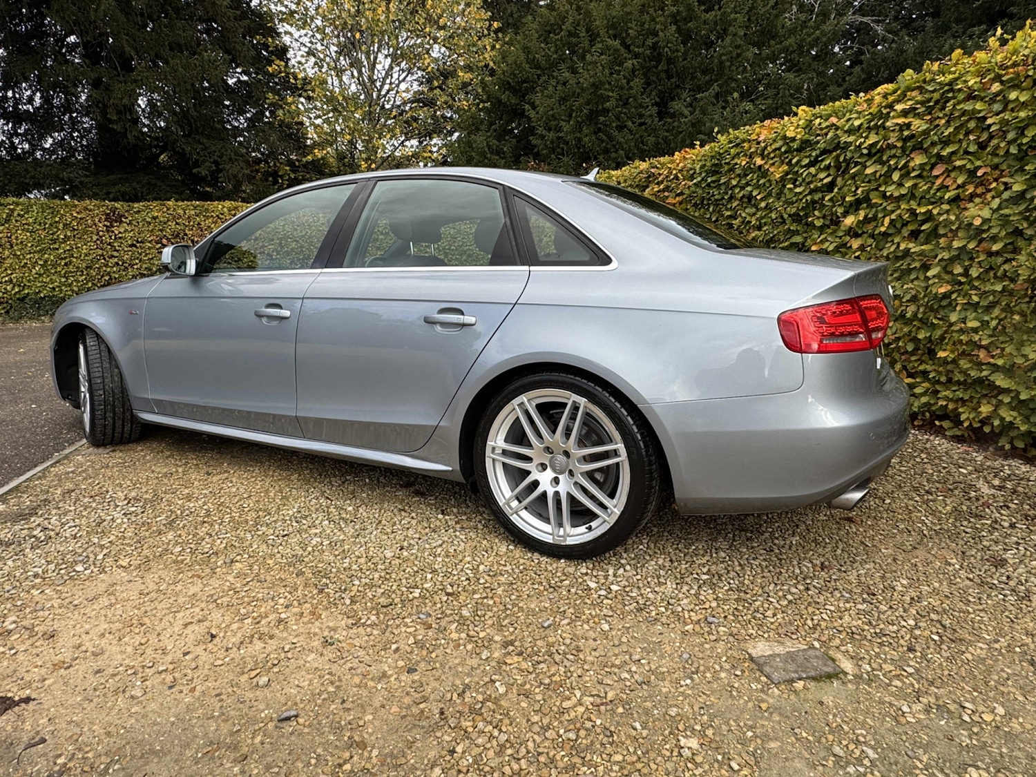 Used Audi A4 2010 for sale - 76482730: Photo 3