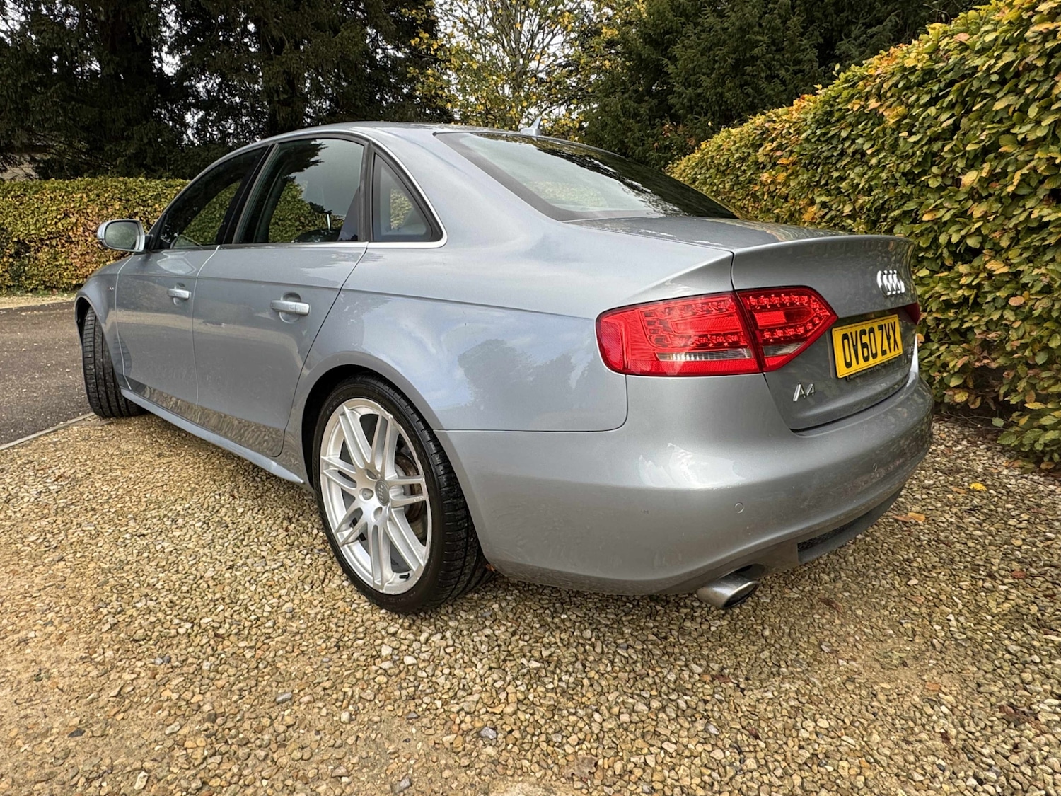 Used Audi A4 2010 for sale - 76482730: Photo 4