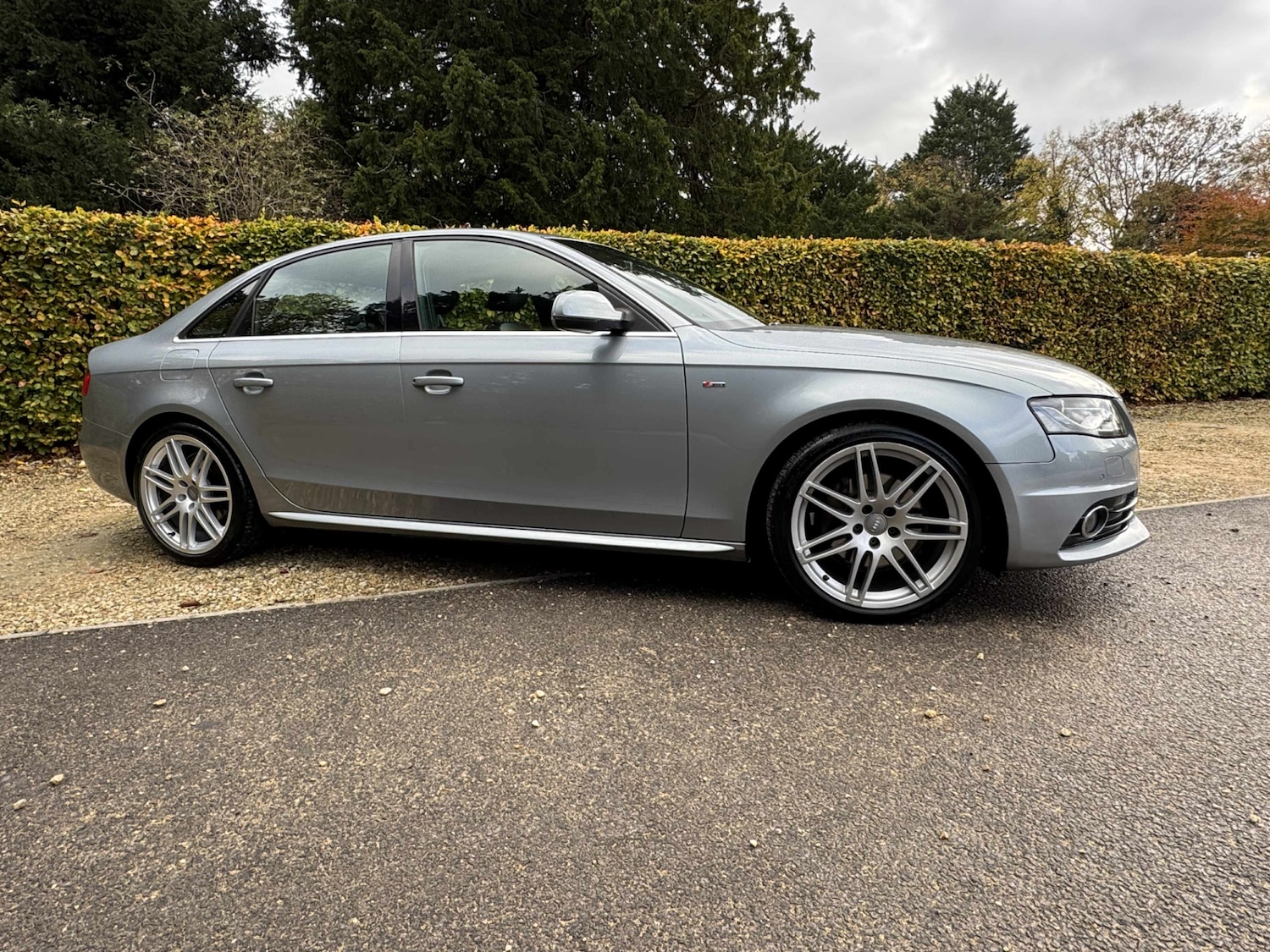 Used Audi A4 2010 for sale - 76482730: Photo 9