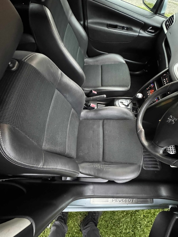 Used Peugeot 207 2011 for sale - 76249368: Photo 12