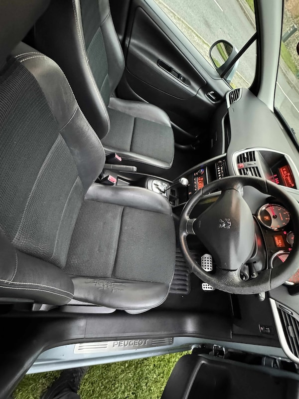 Used Peugeot 207 2011 for sale - 76249368: Photo 8