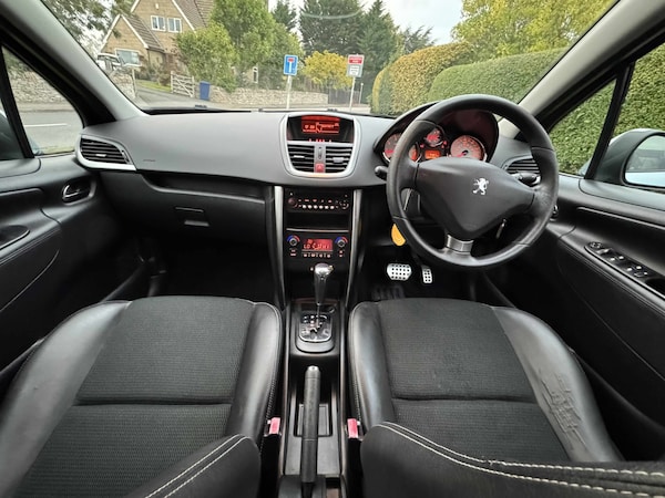 Used Peugeot 207 2011 for sale - 76249368: Photo 9