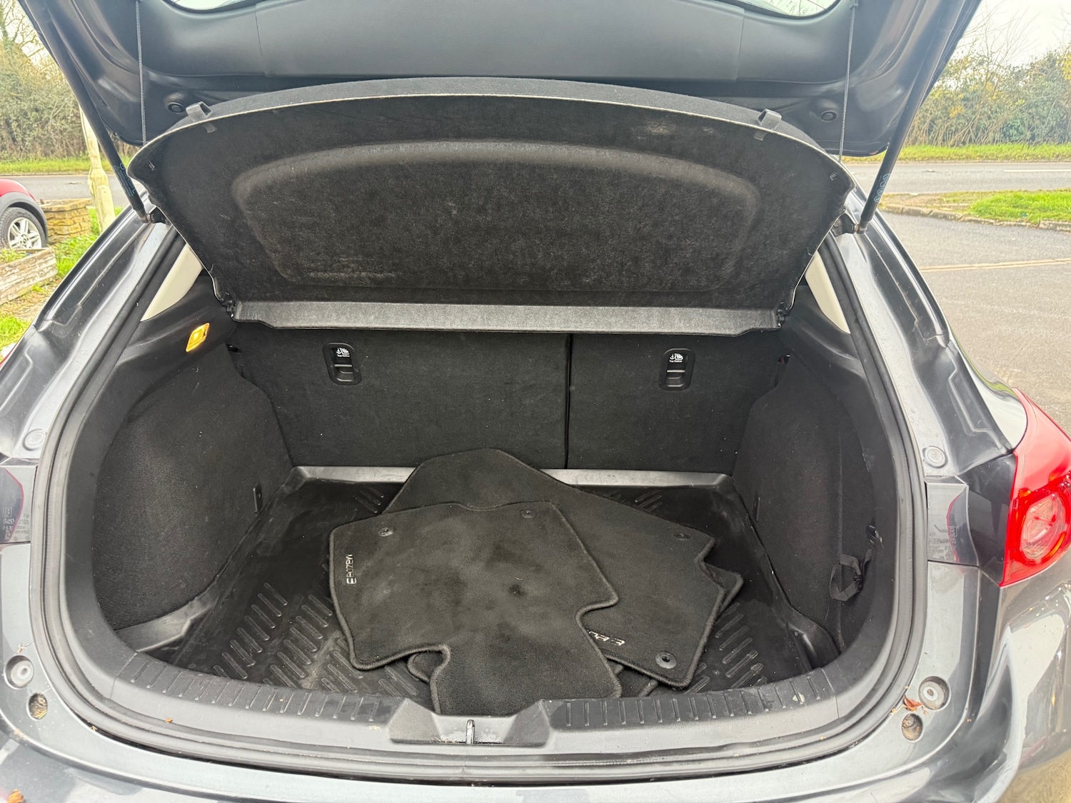 Used Mazda Mazda3 2015 for sale - 76837470: Photo 18