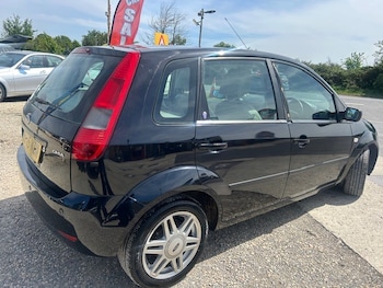 Used Ford Fiesta 2005 for sale - 78422603: Photo