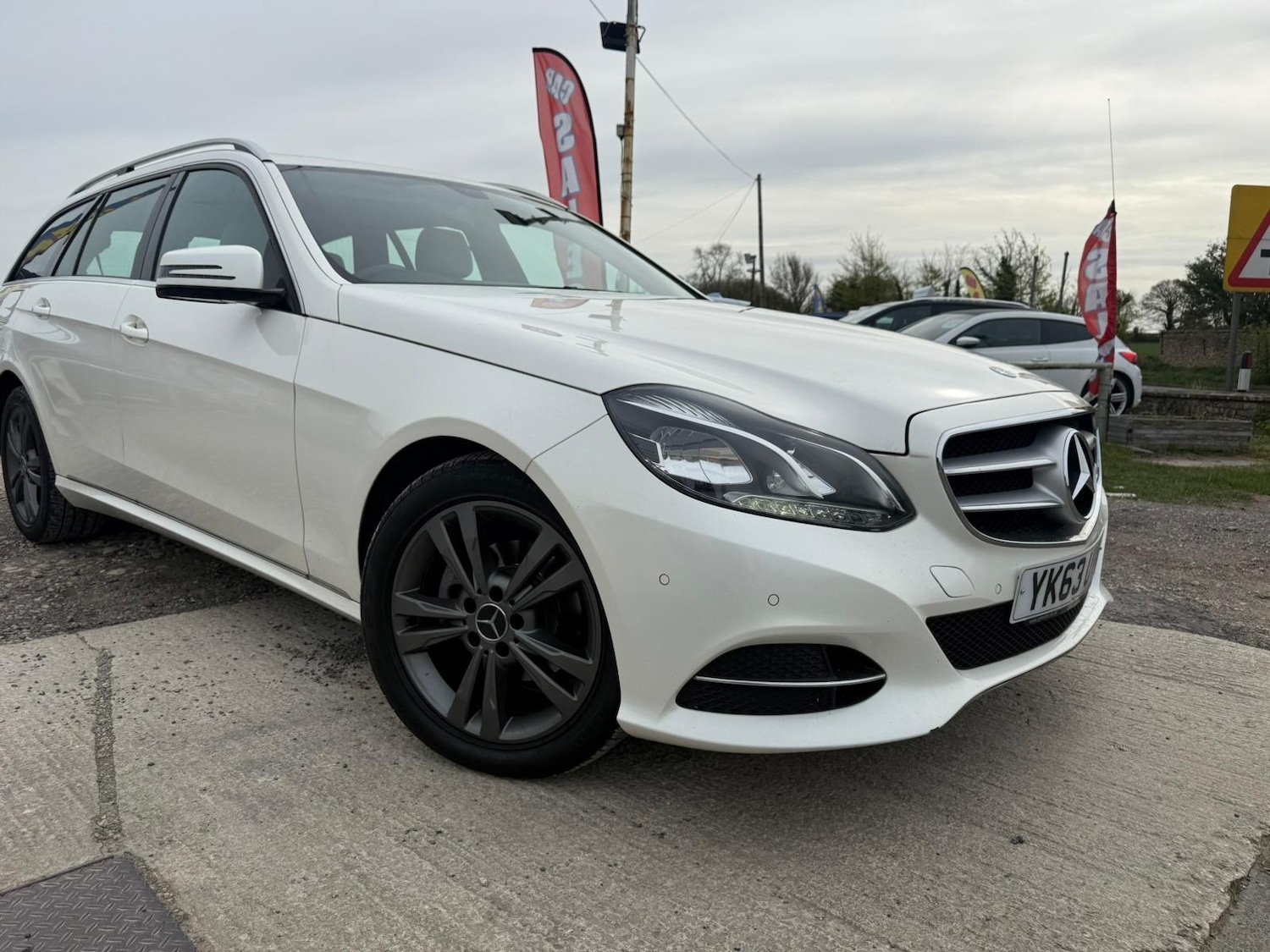 Used Mercedes-Benz E Class 2013 for sale - 78177135: Photo 1
