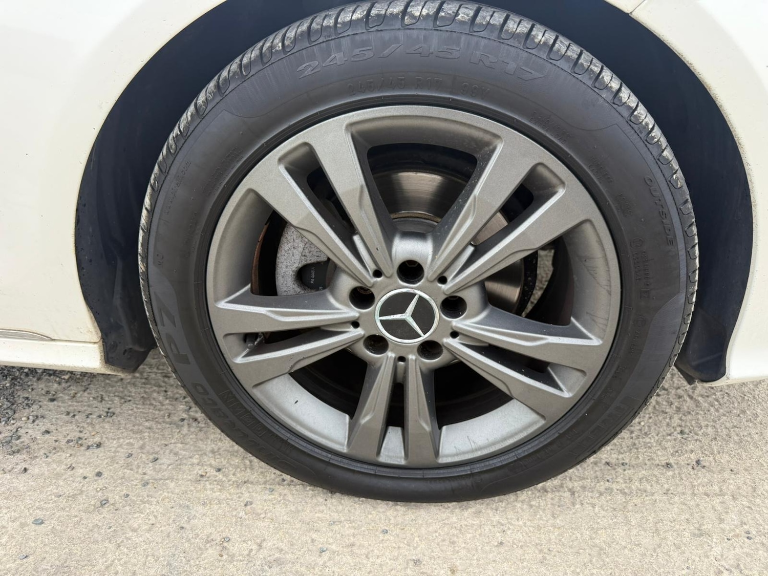 Used Mercedes-Benz E Class 2013 for sale - 78177135: Photo 12