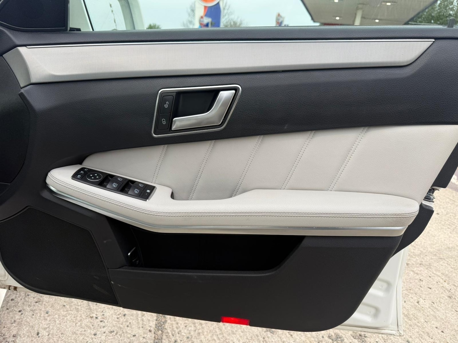 Used Mercedes-Benz E Class 2013 for sale - 78177135: Photo 22